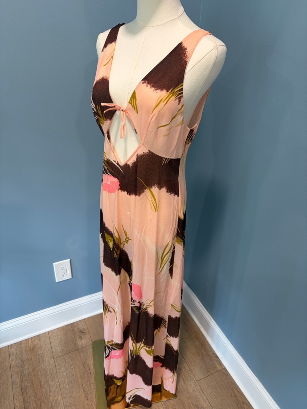 Vintage Blanche by Ralph Montenero Crepe Open Back Resort Dress